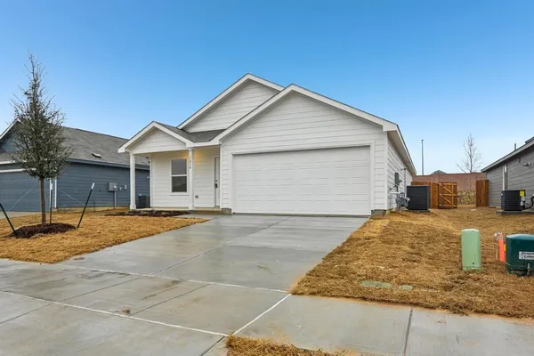 $2,700 | 1616 Poptic Lane, McKinney, TX 75071