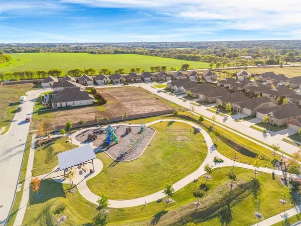 $2,700 | 1616 Poptic Lane, McKinney, TX 75071