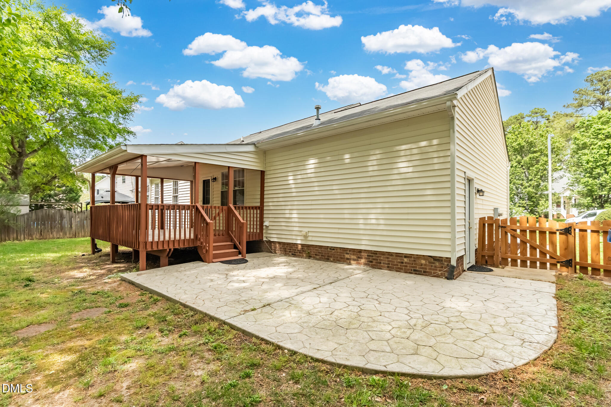 5604 Neuse Farm Drive Raleigh, NC 27616 - Photo 34 of 44 backyard