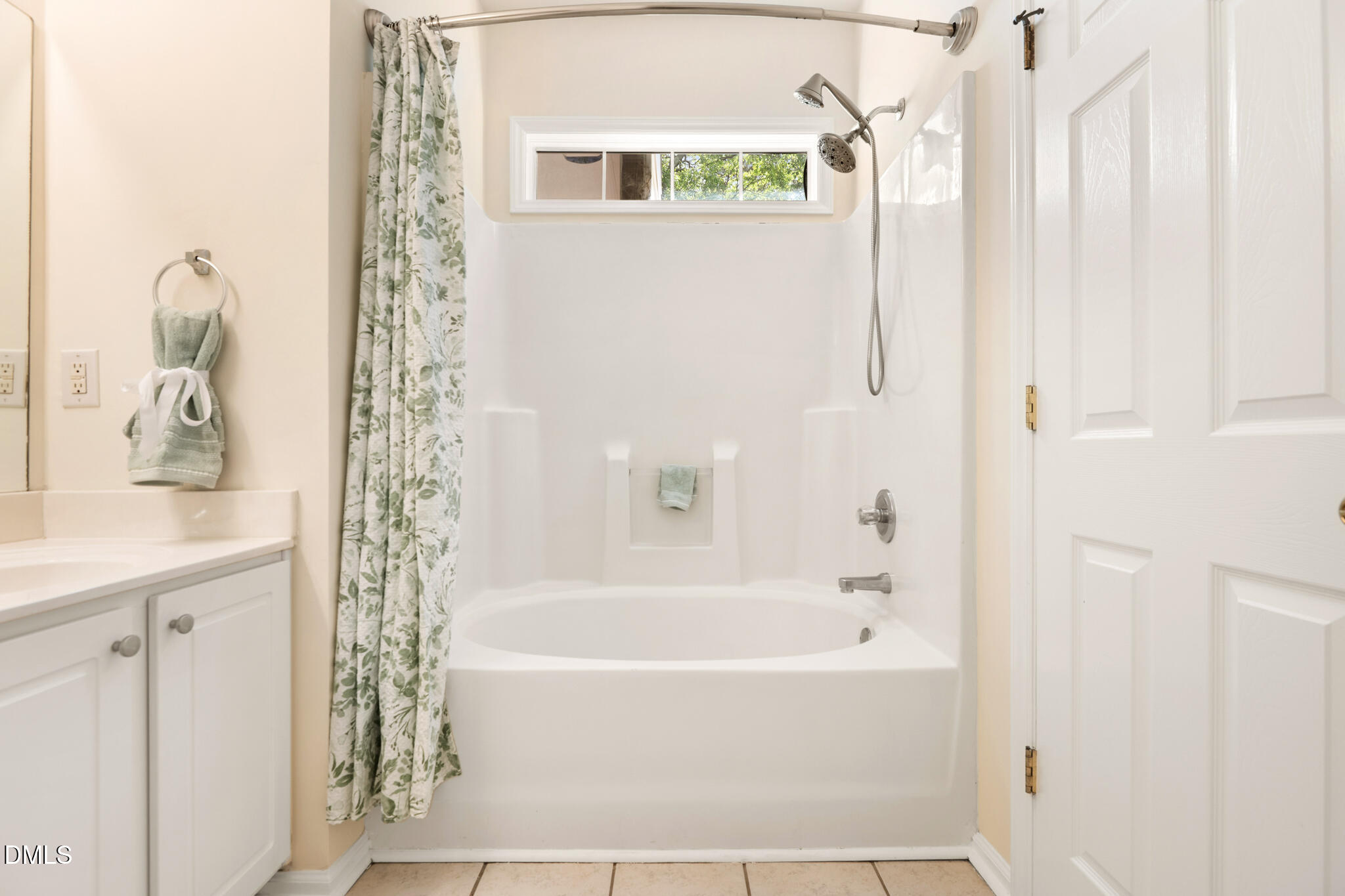 5604 Neuse Farm Drive Raleigh, NC 27616 - Photo 4 of 44 primary bath