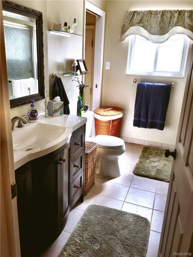 5690 Fisher Road Howell, MI 48855 - Photo 19 of 32 File May 01, 8 30 50 PM.jpeg