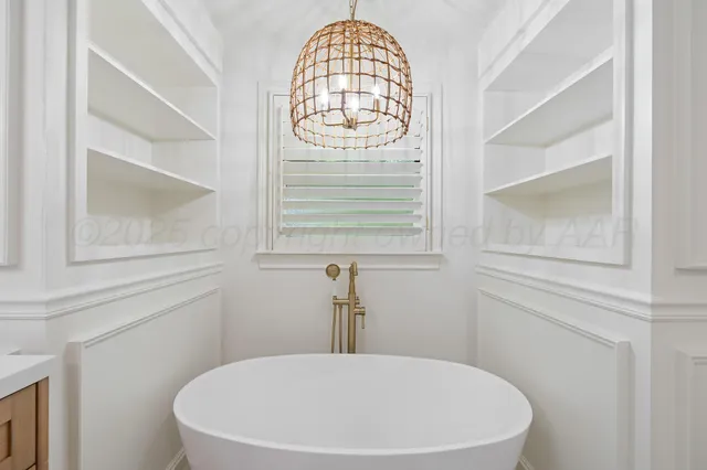 a view of a storage & utility room