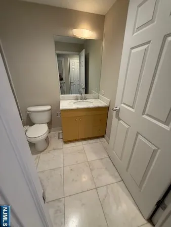 $3,800 | 2201 City Place, Edgewater, NJ 07020