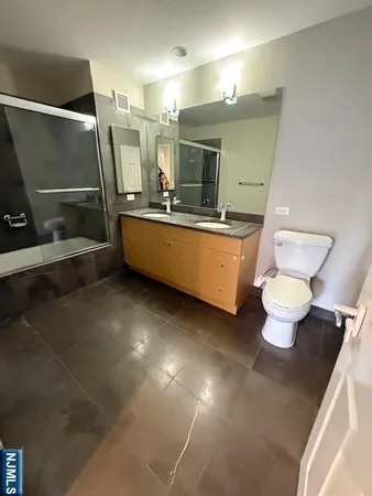 $3,800 | 2201 City Place, Edgewater, NJ 07020