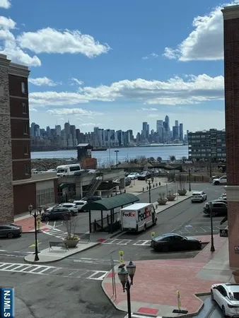 $3,800 | 2201 City Place, Edgewater, NJ 07020