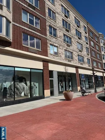 $3,800 | 2201 City Place, Edgewater, NJ 07020