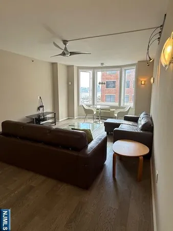 $3,800 | 2201 City Place, Edgewater, NJ 07020