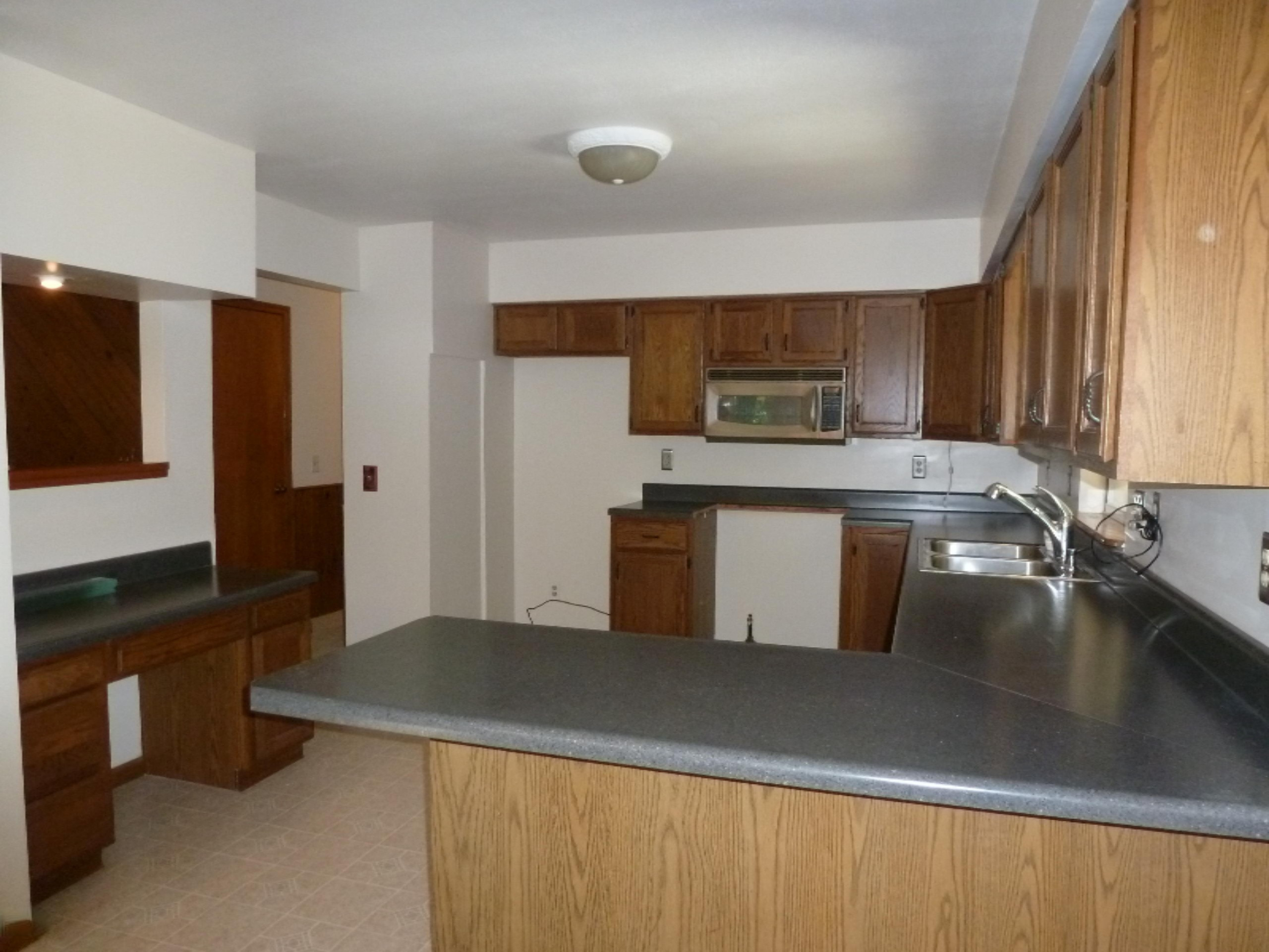 18246 West Spring Lake Road Spring Lake, MI 49456 - Photo 7 of 21 13-Kitchen