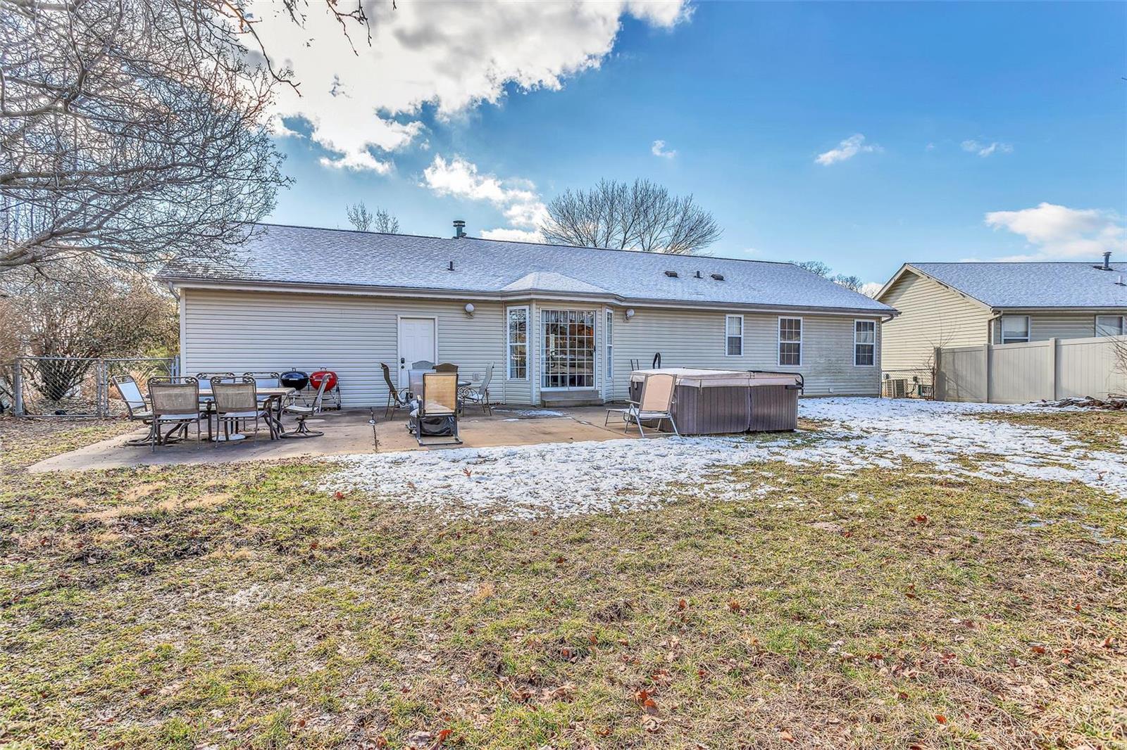717 Wisdom Court Fenton, MO 63026 - Photo 4 of 29