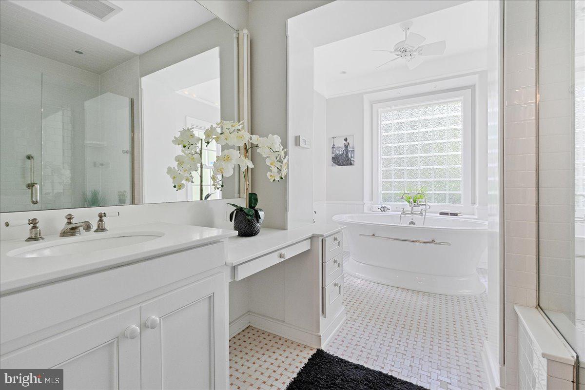 7 Armour Road Princeton, NJ 08540 - Photo 27 of 57 Full bath on first floor
