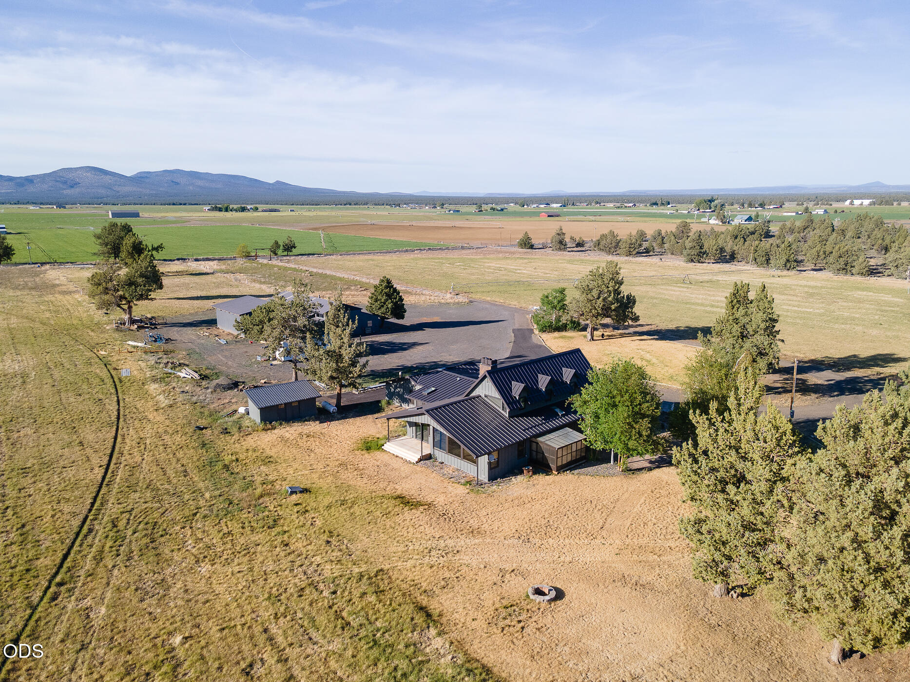 26275 Willard Road Bend, OR 97701 - Photo 58 of 68
