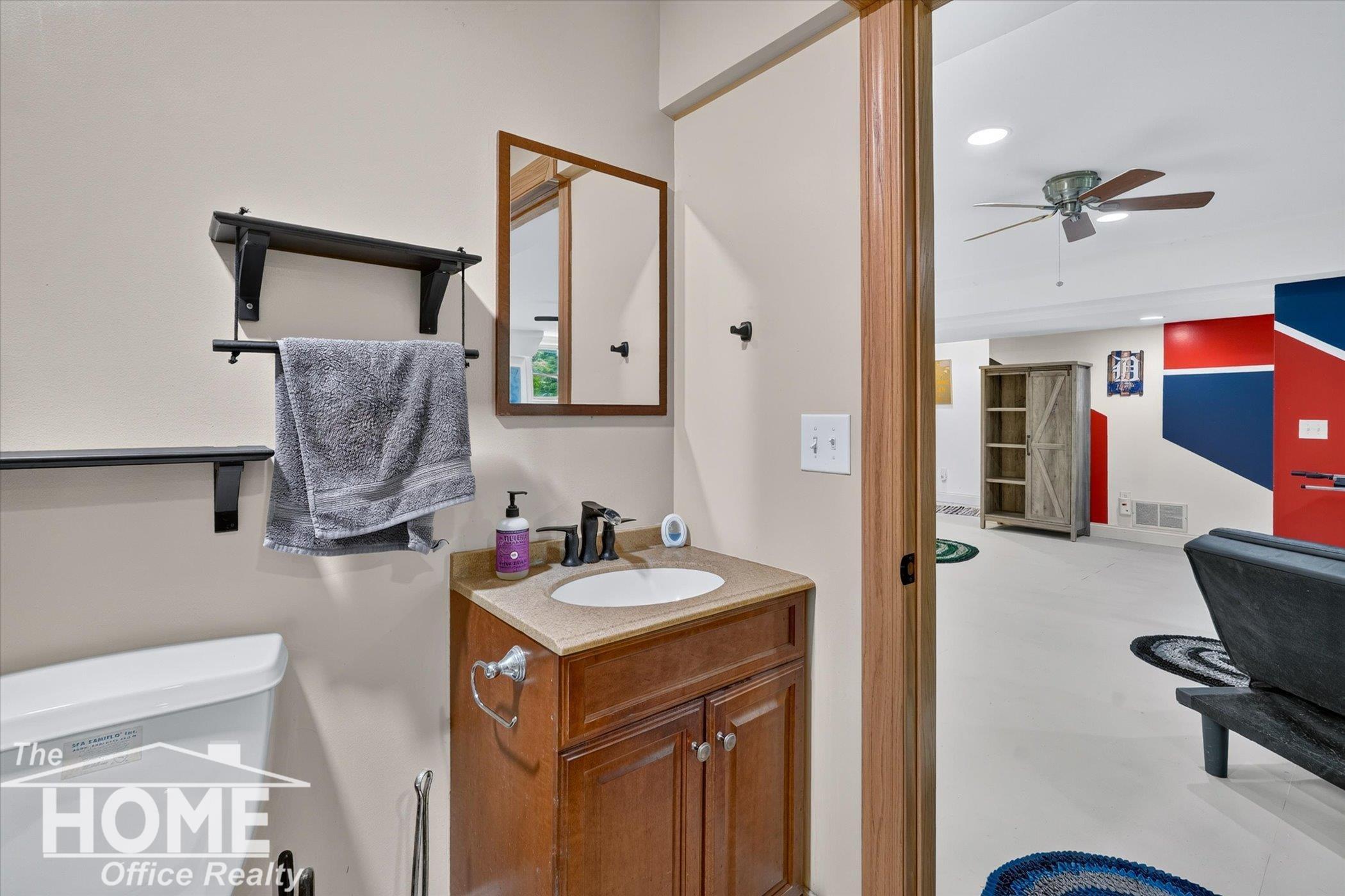 3323 South M-52 Road Owosso, MI 48867 - Photo 47 of 75 50213396-7deb6334-9a14-4528-93f2-6fabba95f9a0.JPG