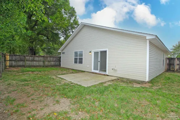 $1,625 | 2081 Sequoia Circle, Pensacola, FL 32526