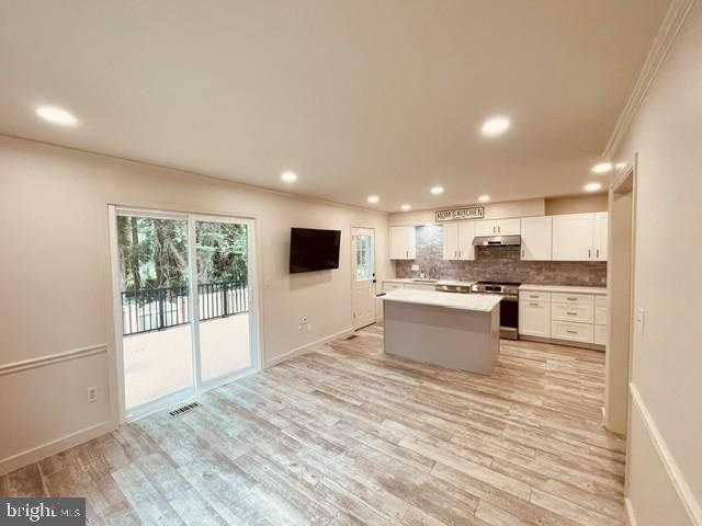 1016 Windrush Lane, Unit 25 Sandy Spring, MD 20860 - Photo 7 of 37 Bright, modern kitchen with outdoor view.