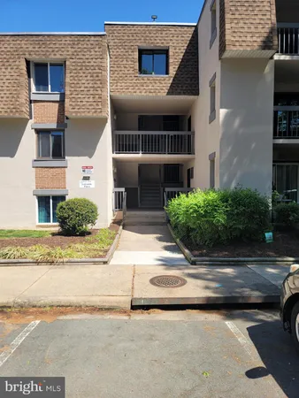 $265,000 | 3808 Laramie Place, Unit B, Alexandria, VA 22309