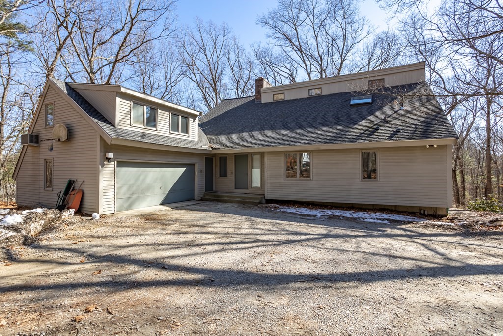 250 Stow Road Harvard, MA 01451 - Photo 3 of 26 Gallery Image 3