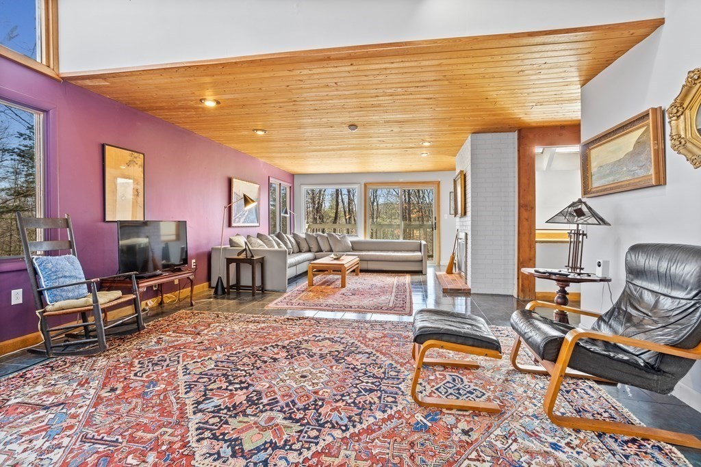 250 Stow Road Harvard, MA 01451 - Photo 5 of 26 Gallery Image 5