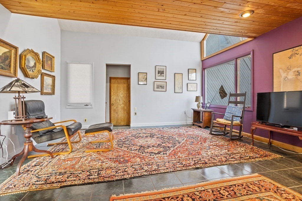 250 Stow Road Harvard, MA 01451 - Photo 6 of 26 Gallery Image 6