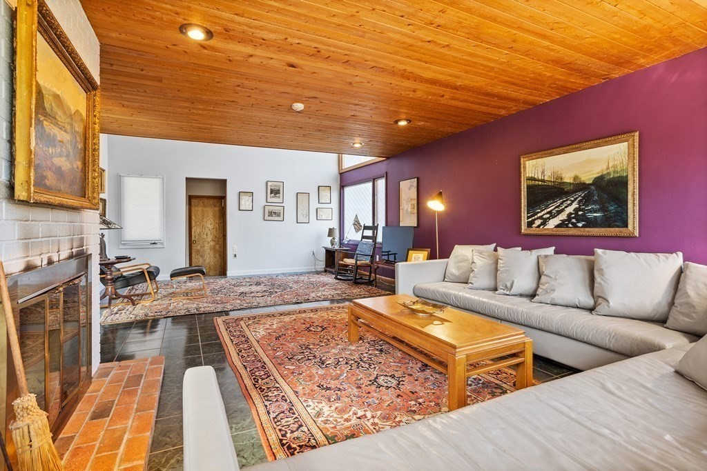 250 Stow Road Harvard, MA 01451 - Photo 7 of 26 Gallery Image 7