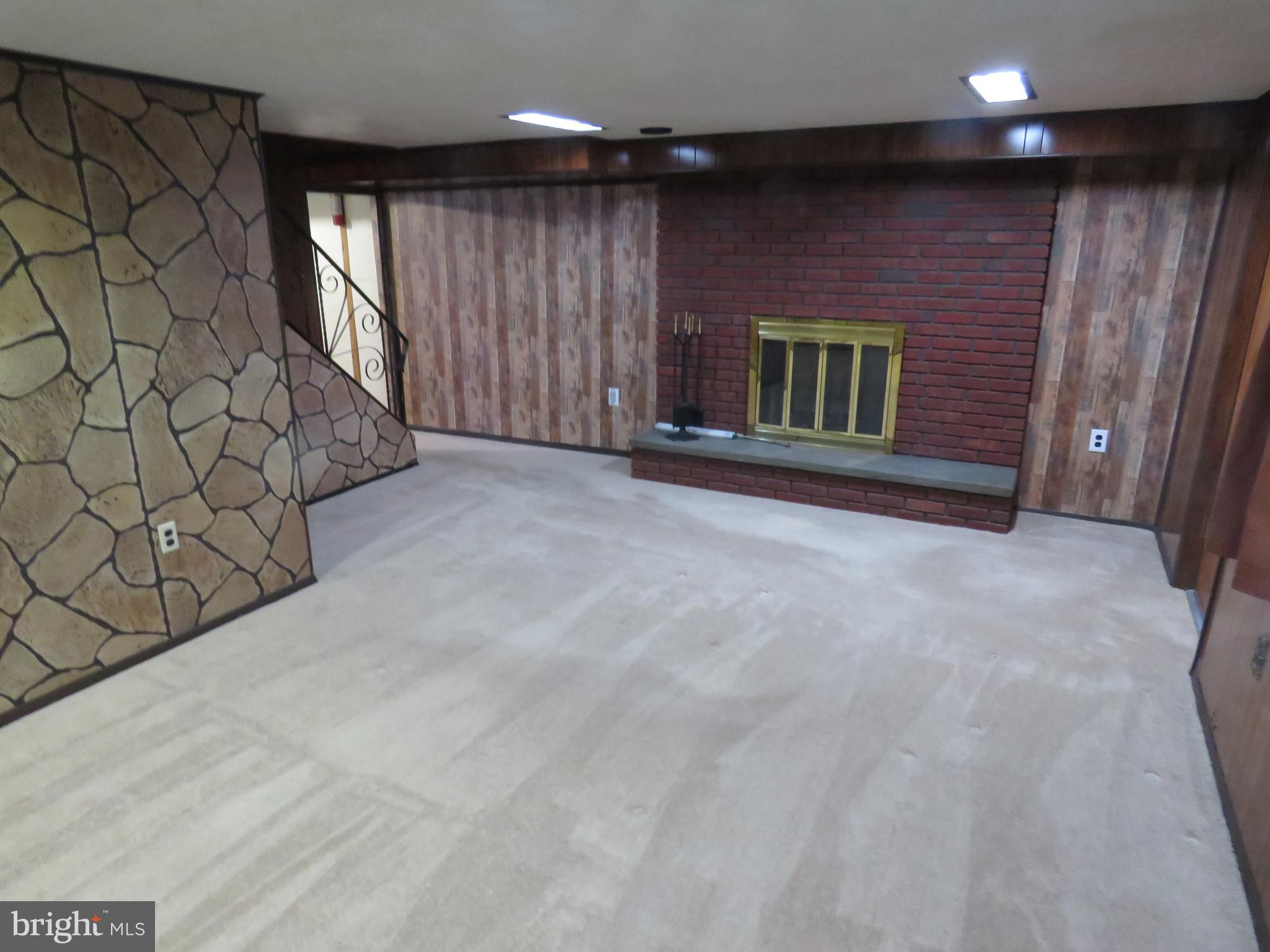12839 Elnora Road Philadelphia, PA 19154 - Photo 17 of 24