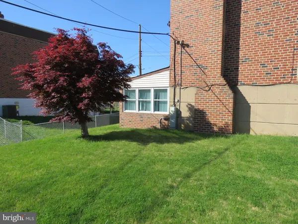 $2,300 | 12839 Elnora Road, Philadelphia, PA 19154