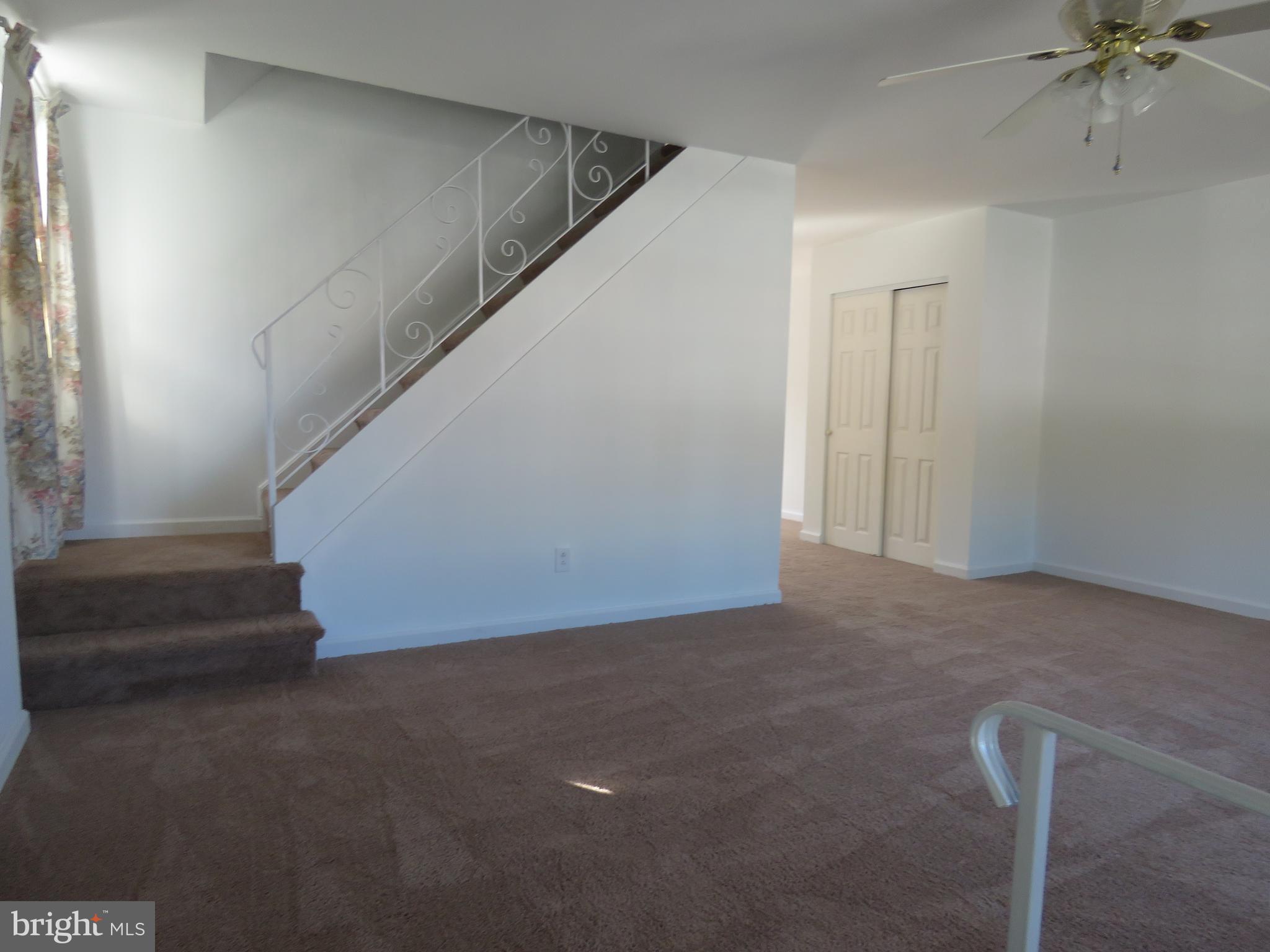 12839 Elnora Road Philadelphia, PA 19154 - Photo 4 of 24