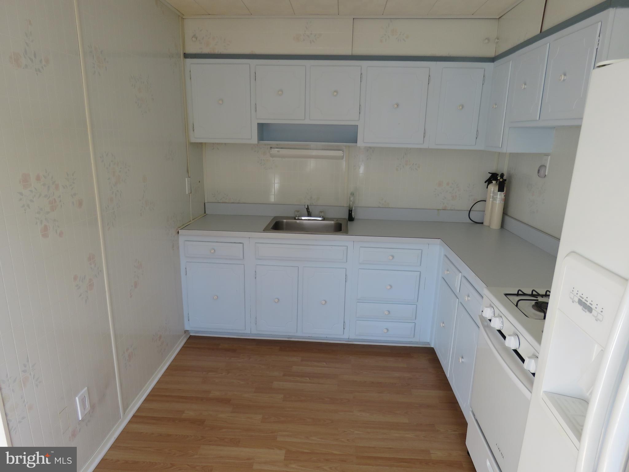 12839 Elnora Road Philadelphia, PA 19154 - Photo 8 of 24