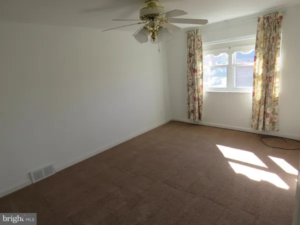 $2,300 | 12839 Elnora Road, Philadelphia, PA 19154