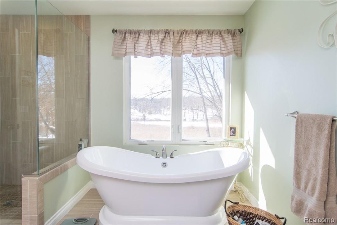 1054 Riverside Street Milford, MI 48381 - Photo 26 of 63 DSC_2082.jpg