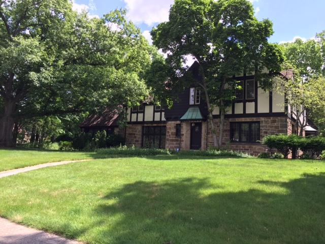 1696 Roxbury Road Upper Arlington, OH 43212 - Photo 1 of 1
