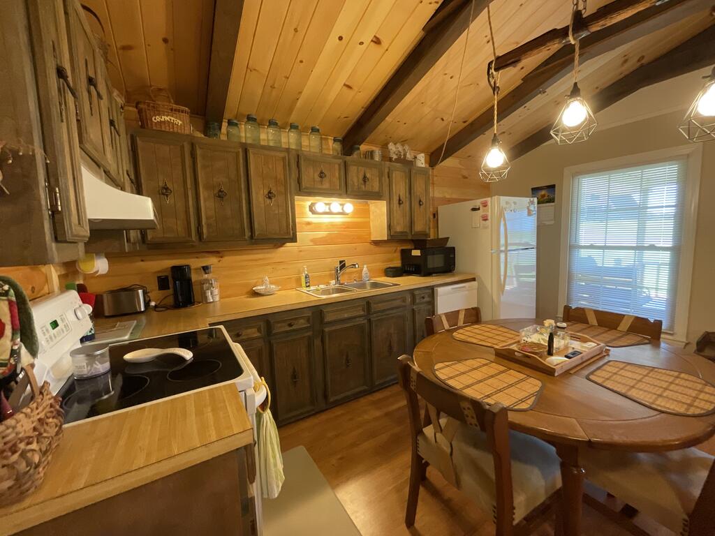 437 Alpine Crest Road Fancy Gap, VA 24328 - Photo 22 of 66 Gallery Image 22