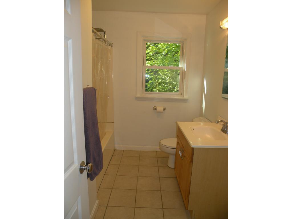 107 Nashua Road Bedford, NH 03110 - Photo 12 of 13 Gallery Image 12