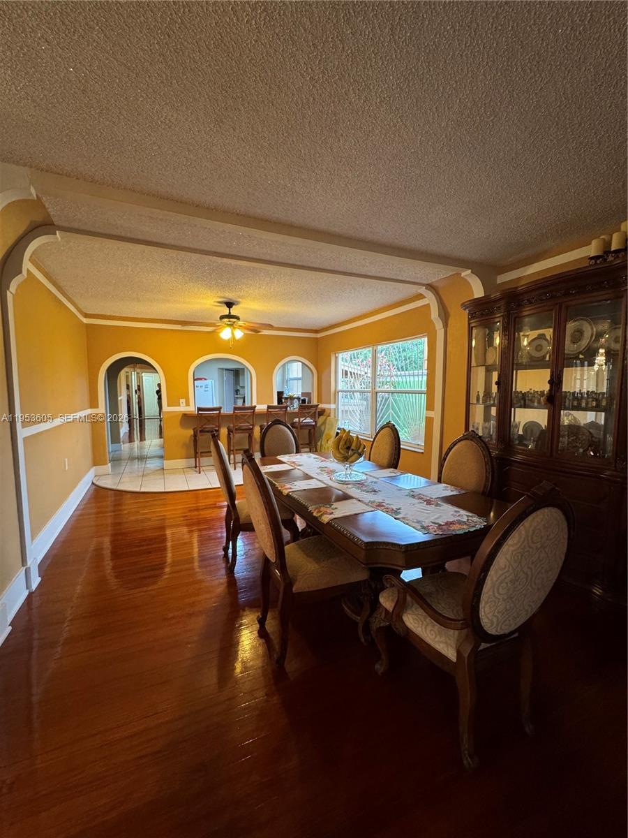 322 Southwest 31st Court Miami, FL 33135 - Photo 4 of 21 a dining room with furniture and window