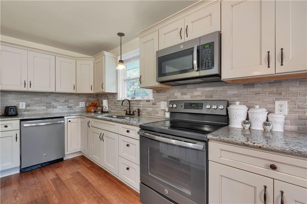 476 Independence Road Aliquippa, PA 15001 - Photo 10 of 25 Gallery Image 10