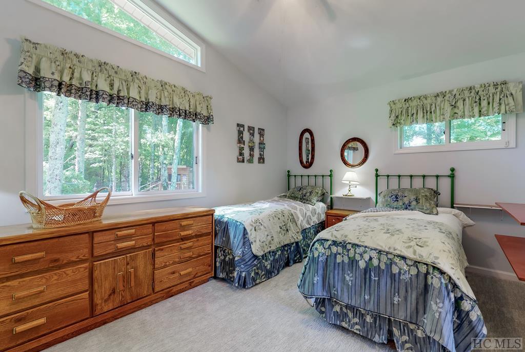 441 Tower Road Sapphire, NC 28774 - Photo 20 of 35 Gallery Image 20