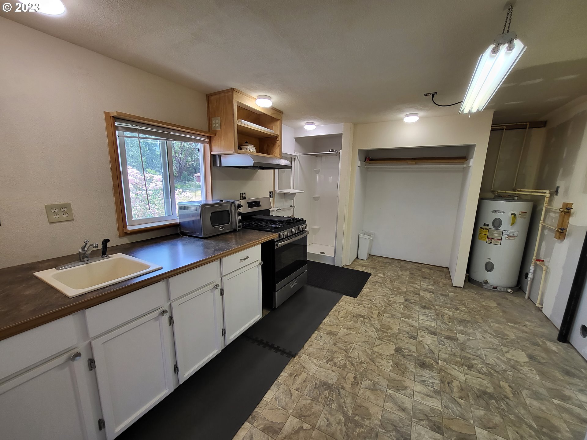 5150 Azalea-Glen Road Glendale, OR 97442 - Photo 25 of 30 Gallery Image 25