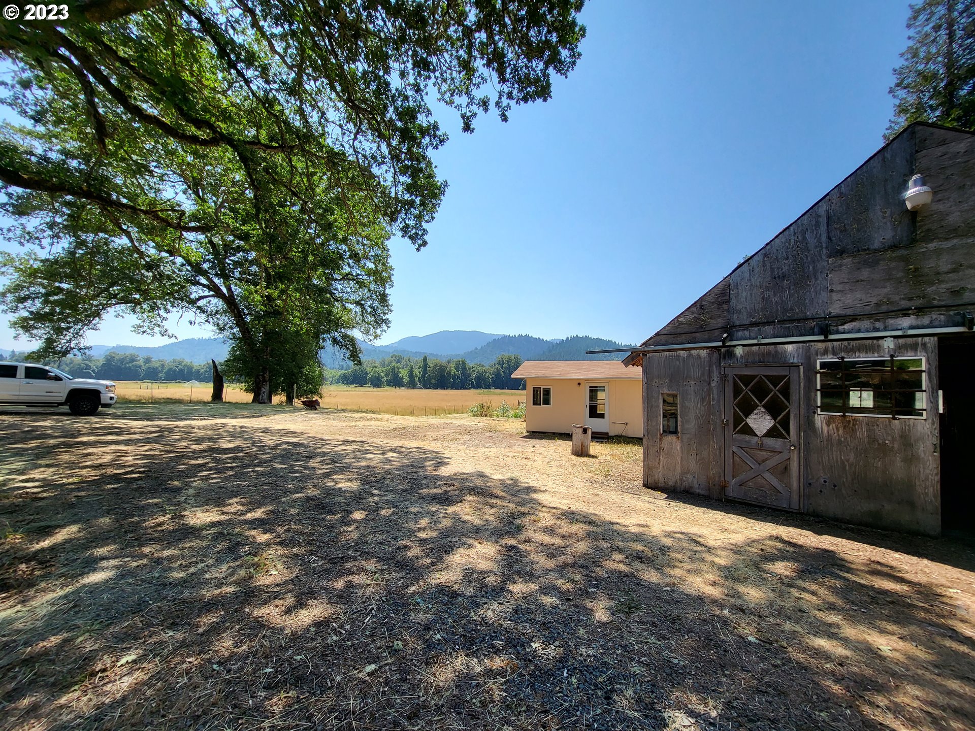 5150 Azalea-Glen Road Glendale, OR 97442 - Photo 10 of 30 Gallery Image 10
