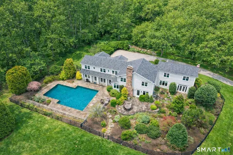 $2,389,000 | 86 Middlebrook Farm Road, Wilton, CT 06897