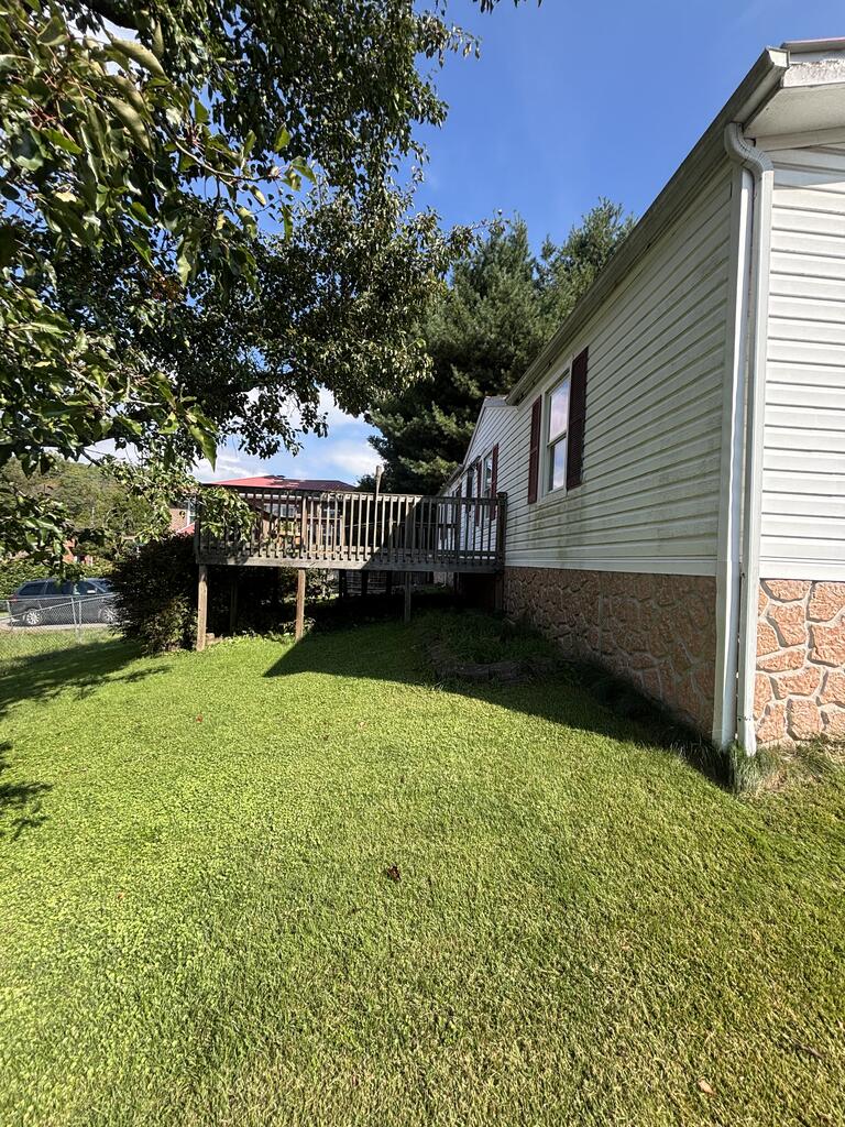 208 Riffe Street Sophia, WV 25921 - Photo 8 of 43 Gallery Image 8