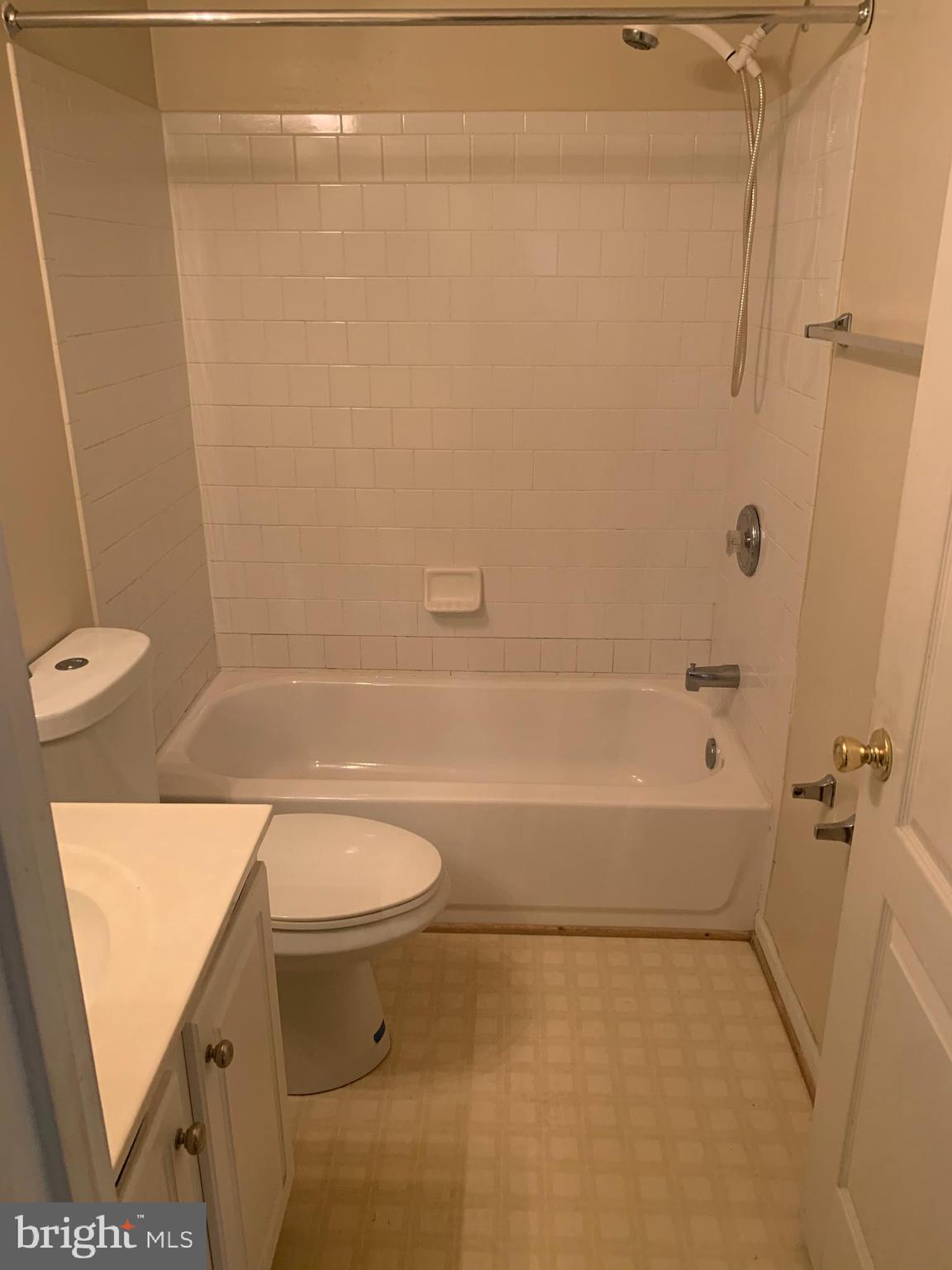 3104 Needleleaf Lane Springdale, MD 20721 - Photo 18 of 40 Full Bath 1