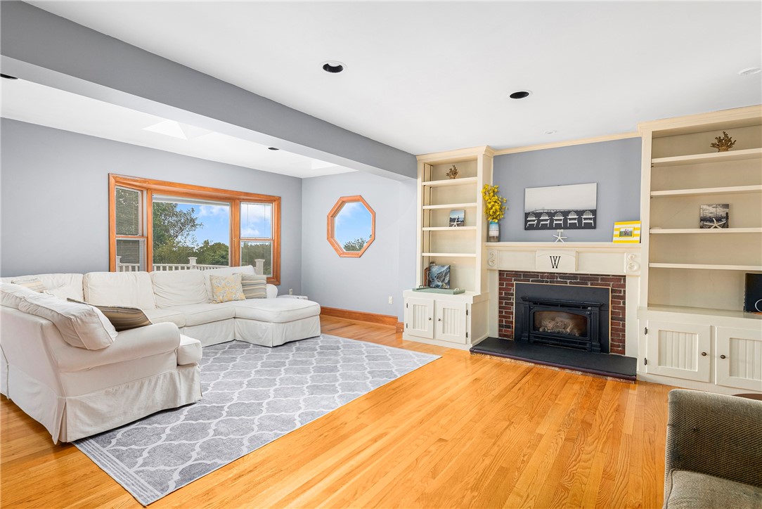 315 Mail Coach Road Portsmouth, RI 02871 - Photo 5 of 44