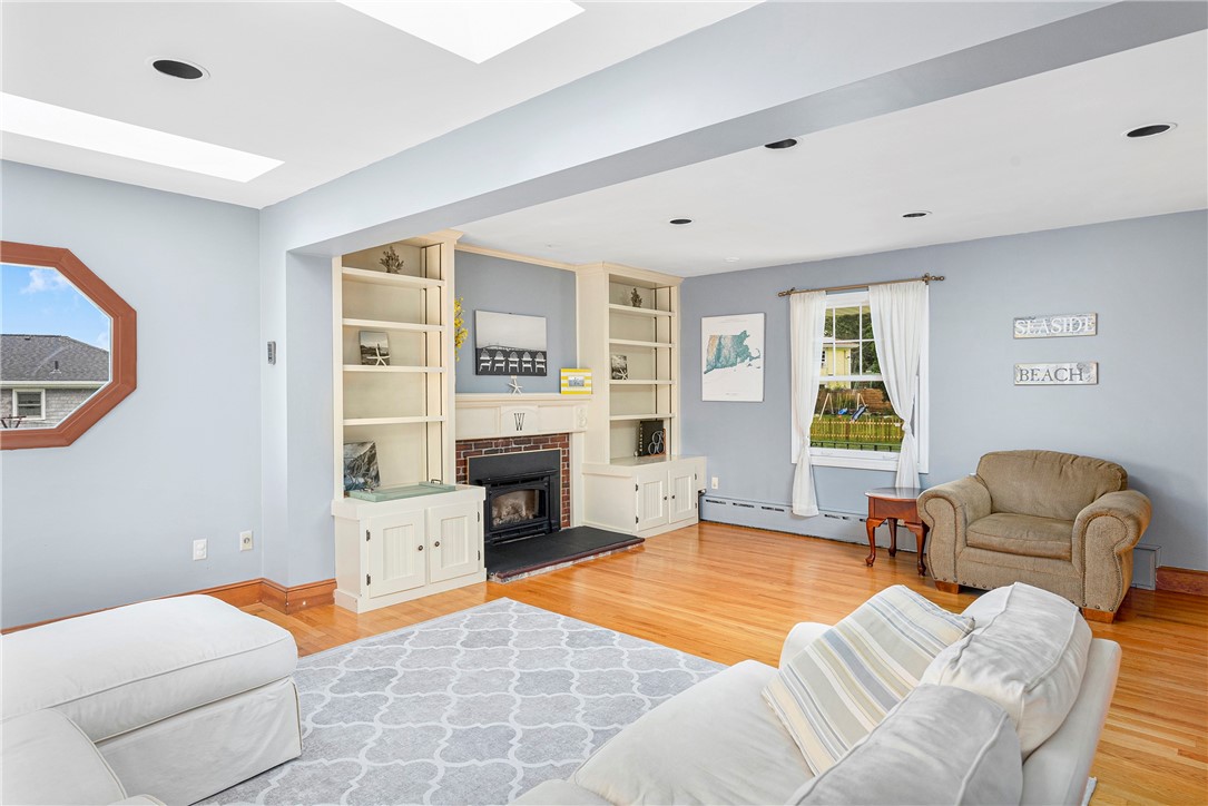 315 Mail Coach Road Portsmouth, RI 02871 - Photo 7 of 44