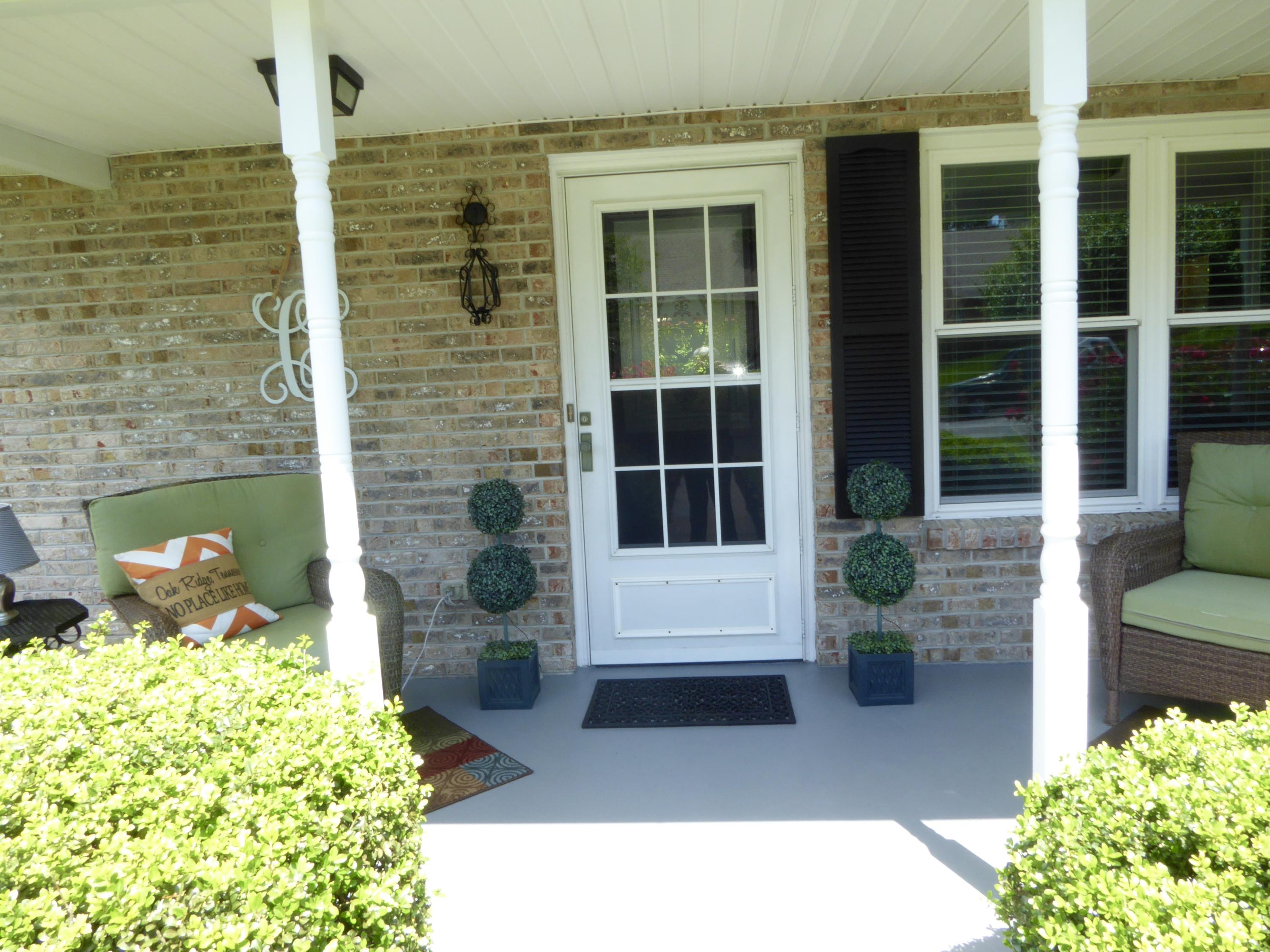 108 Capital Circle Oak Ridge, TN 37830 - Photo 2 of 27 P1010454