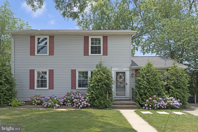 $1,025,000 | 5208 8th Road North, Arlington, VA 22205
