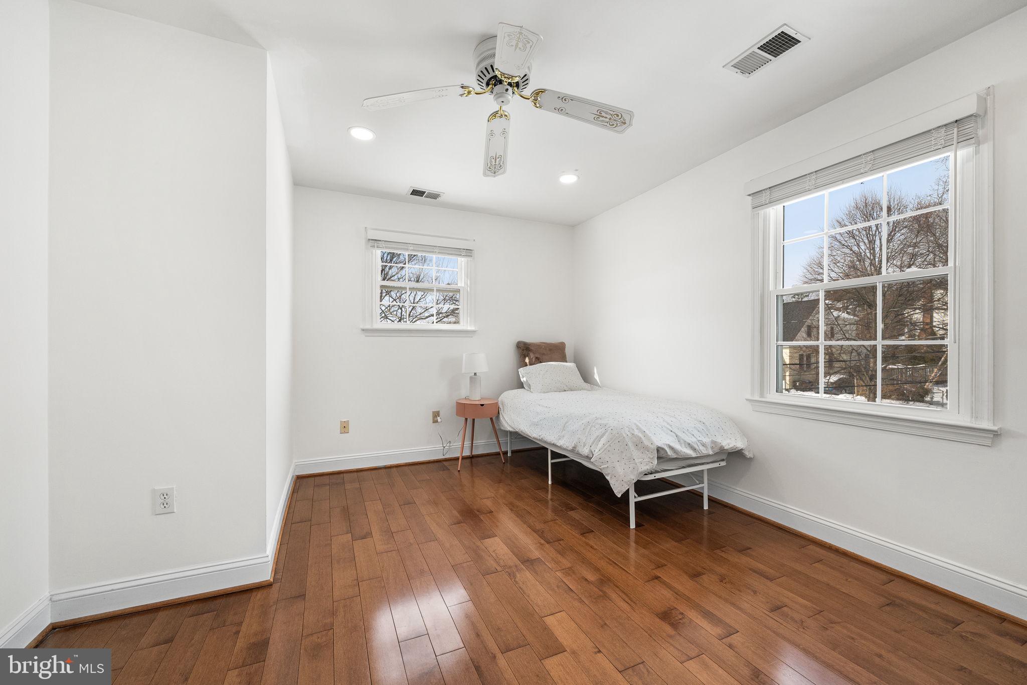 5208 8th Road North Arlington, VA 22205 - Photo 35 of 61 Gallery Image 35
