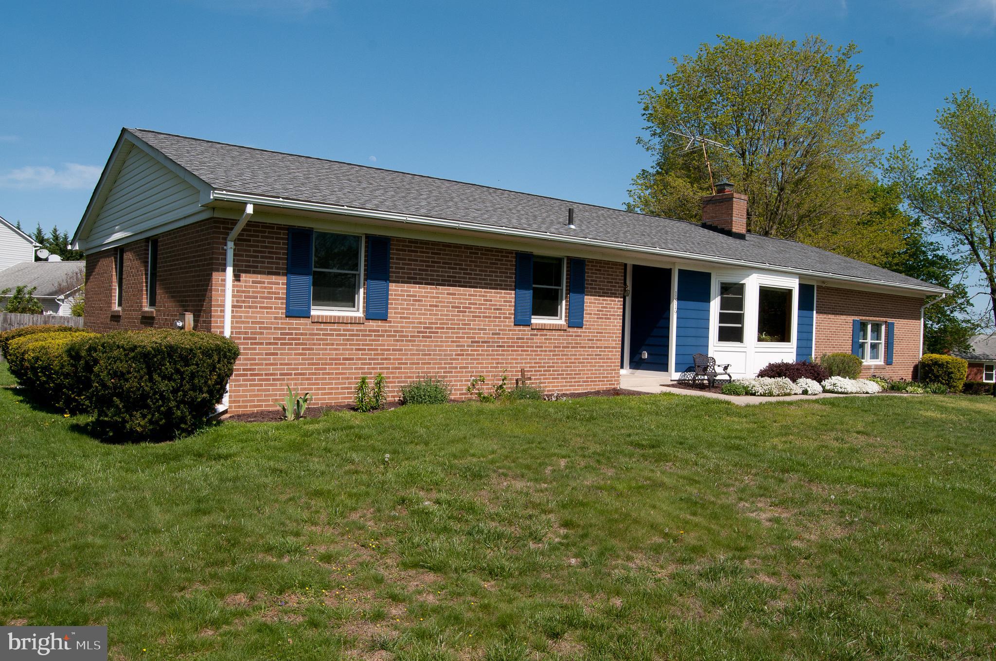 1819 Florence Road Mount Airy, MD 21771 - Photo 4 of 46 All brick rancher with finished basement