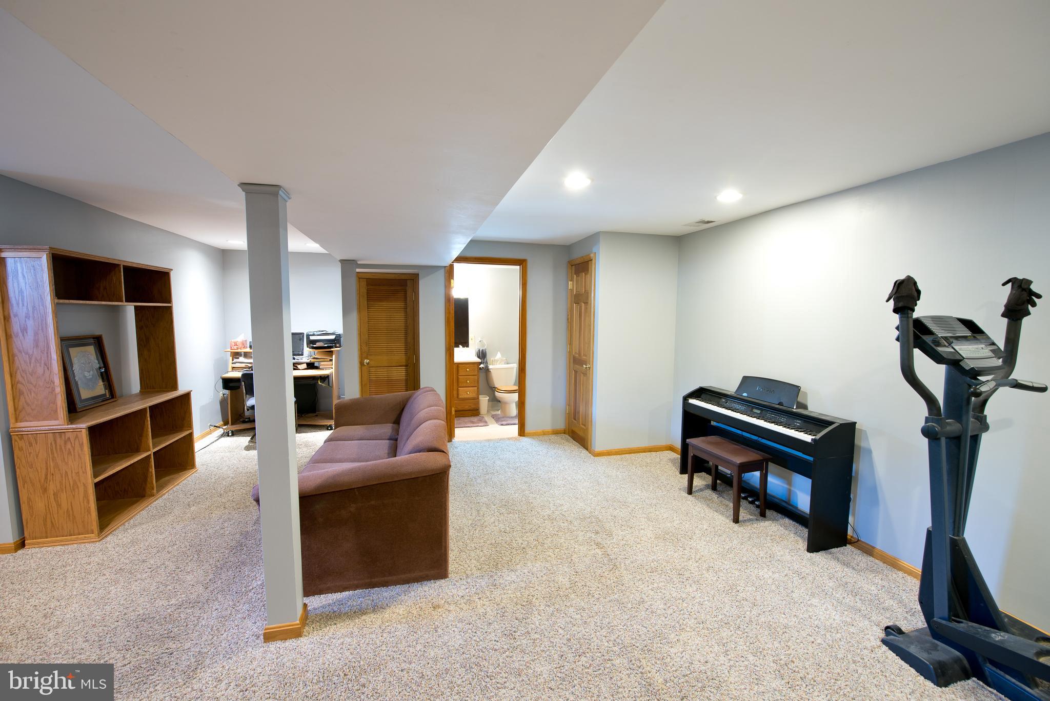 1819 Florence Road Mount Airy, MD 21771 - Photo 35 of 46 Basement with view of full bath