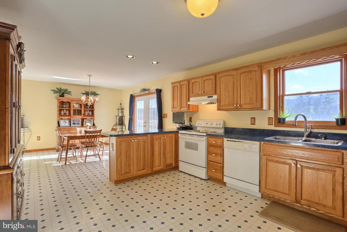 174 Ridge Road Jonestown, PA 17038 - Photo 5 of 37 Gallery Image 5