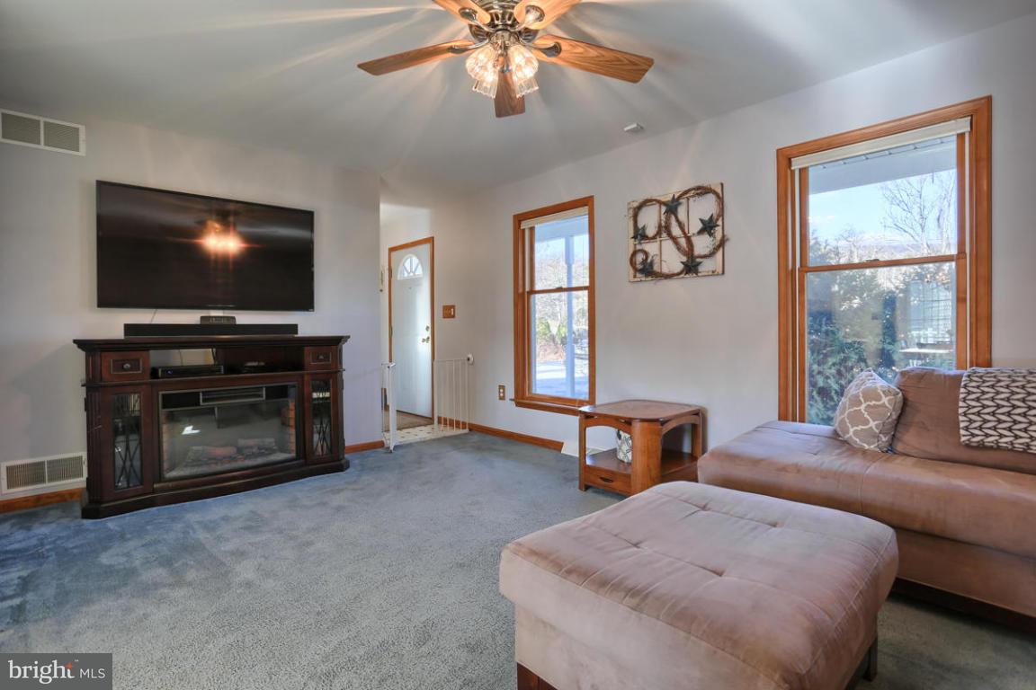 174 Ridge Road Jonestown, PA 17038 - Photo 9 of 37 Gallery Image 9