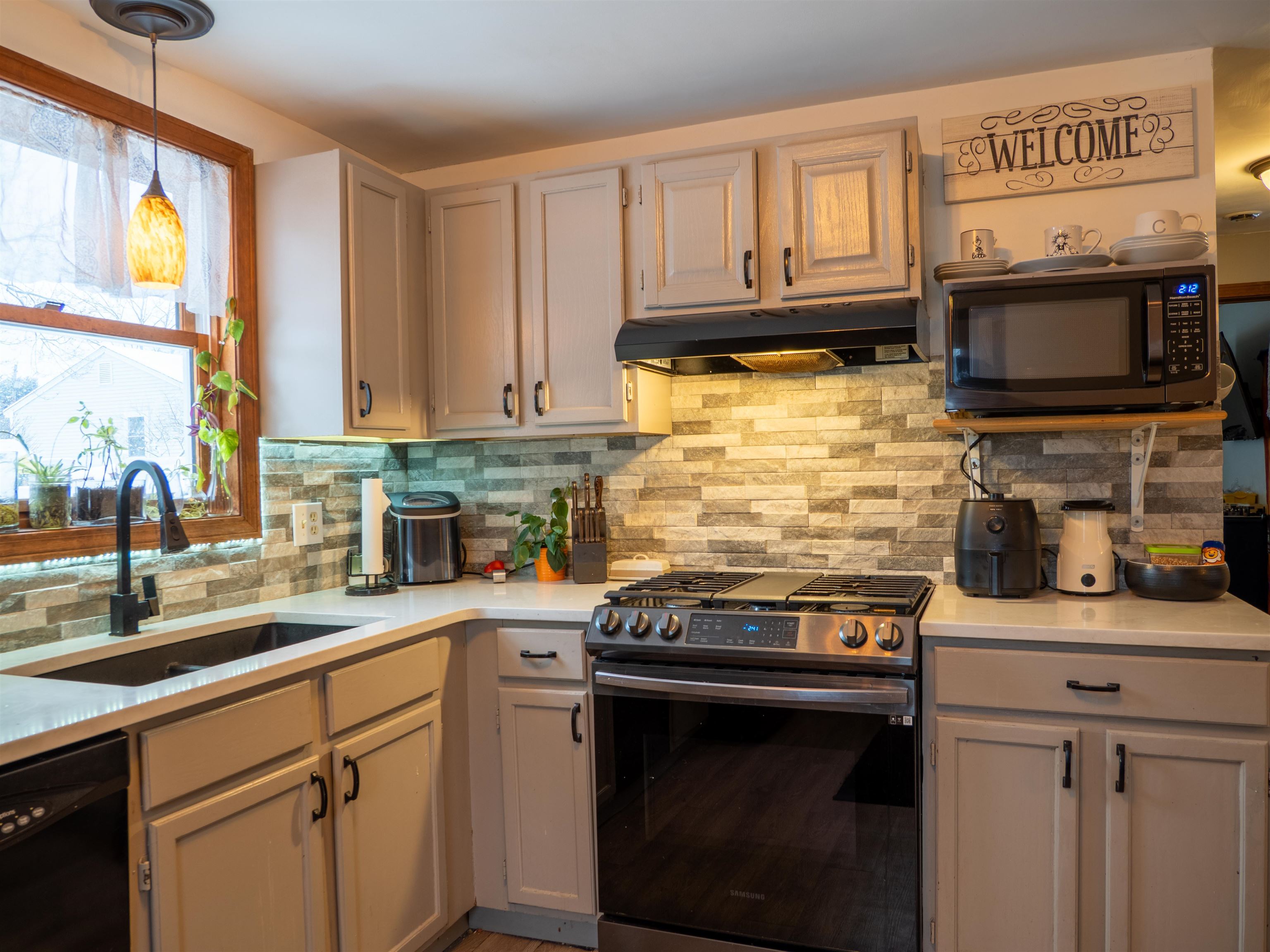 7 Kim Lane Rochester, NH 03867 - Photo 16 of 36